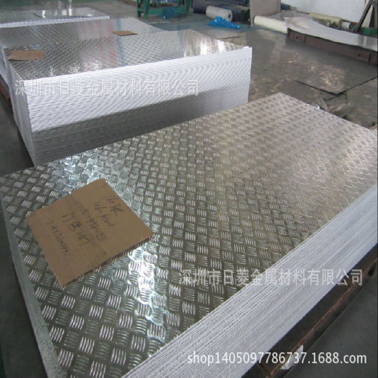 3003/H14压花铝板 规格5*1500*4000mm 大尺寸花纹铝板